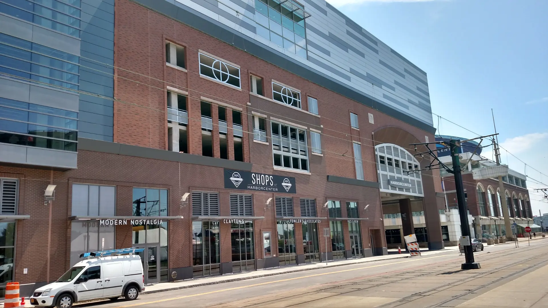 Harbor Center street facade and precast cladding